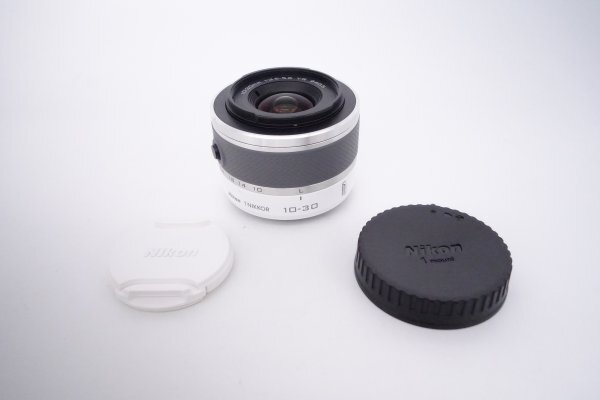 【美品】ニコン Nikon 1 NIKKOR VR 10-30mm f/3.5-5.6 ホワイト [W2603008A]