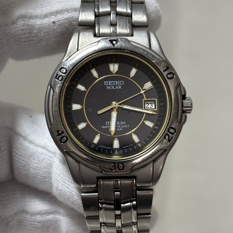SEIKO セイコー ソーラー 5K25-0A60 3針 デイト チタン 腕時計 シルバー IW903BT07SK_B//