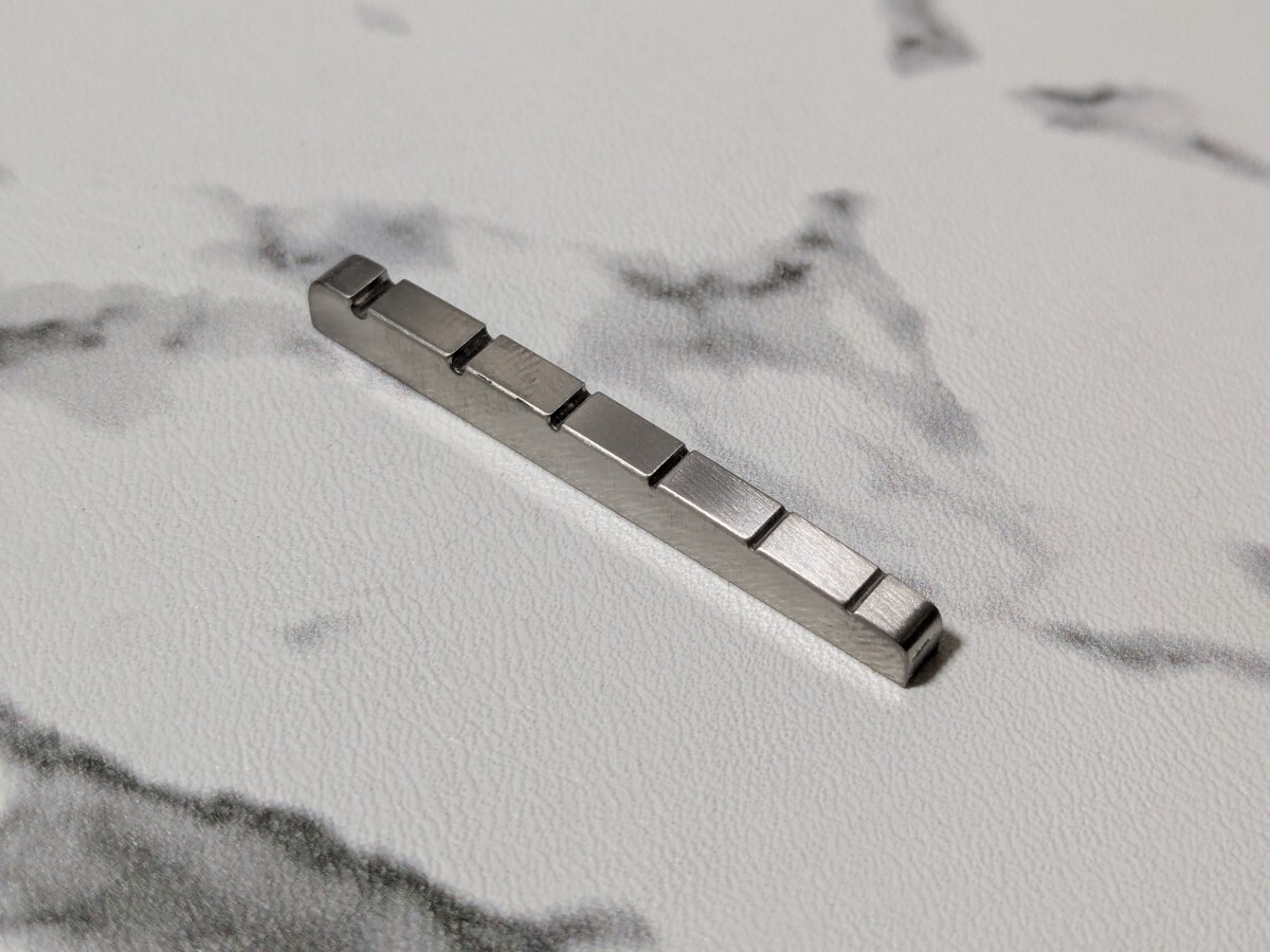 チタン 43mm ナット　ギター