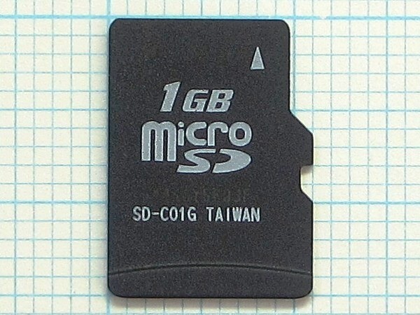 ★microＳＤカード １ＧＢ 中古★送料８５円・１８５円