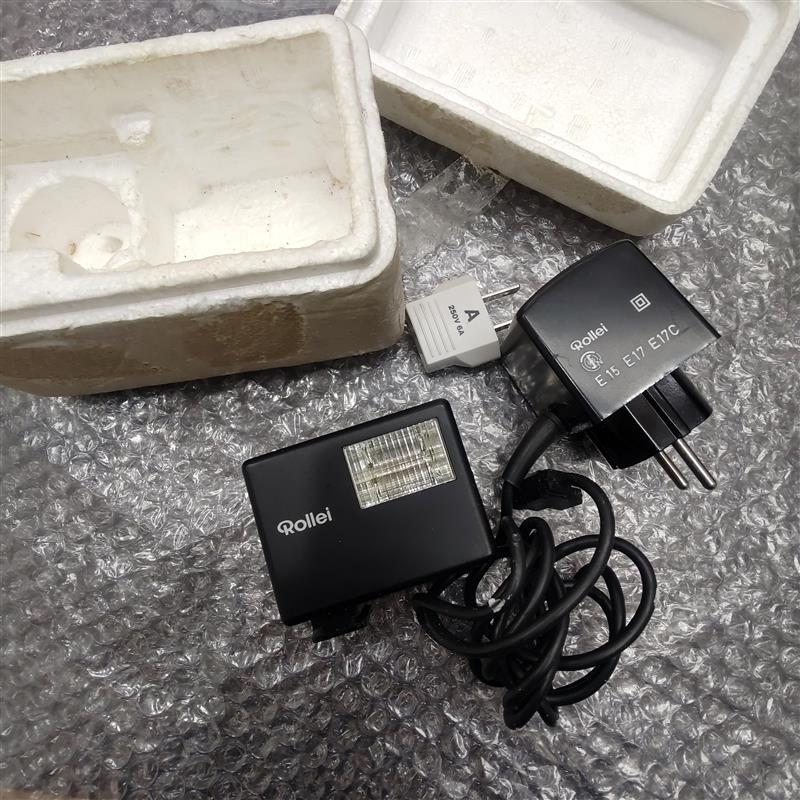 #3183A Rollei E15 ストロボ フラッシュ 付属品有 動作未確認 現状品 ジャンク品 レトロ ビンテージ