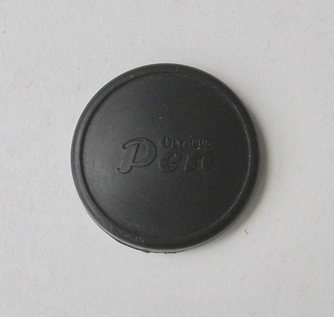 OLYMPUS オリンパス・ペンF用レンズ・キャップ