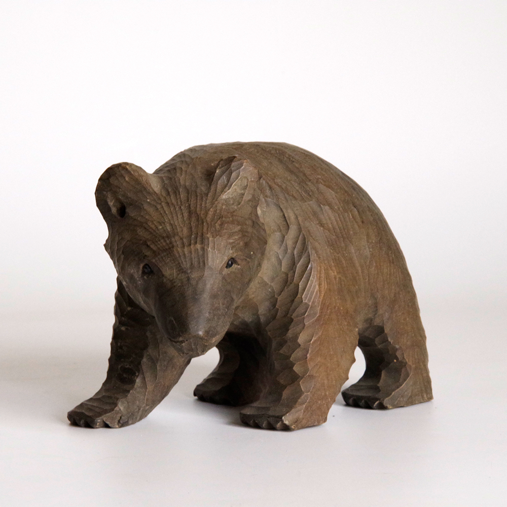 時代物　木彫り　熊　ガラス目　934