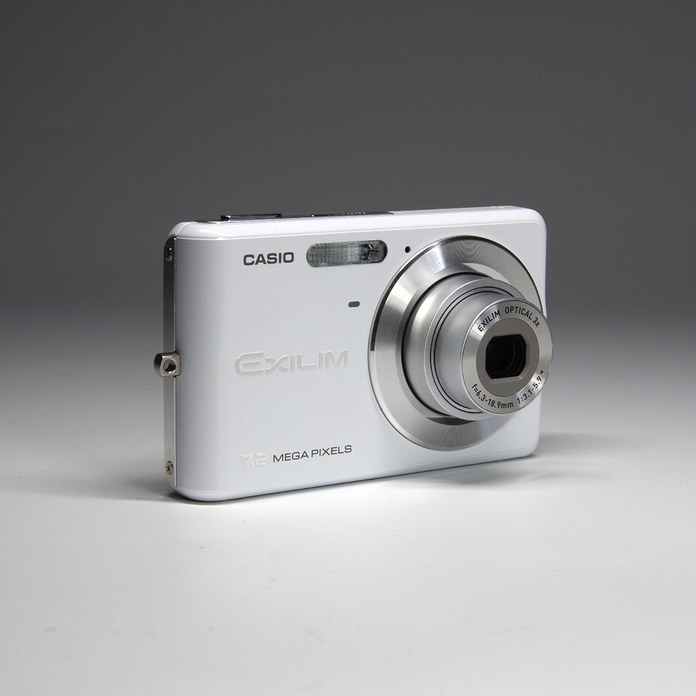 美品　カシオ　デジタルカメラ　EXILIM　EX-Z77　519