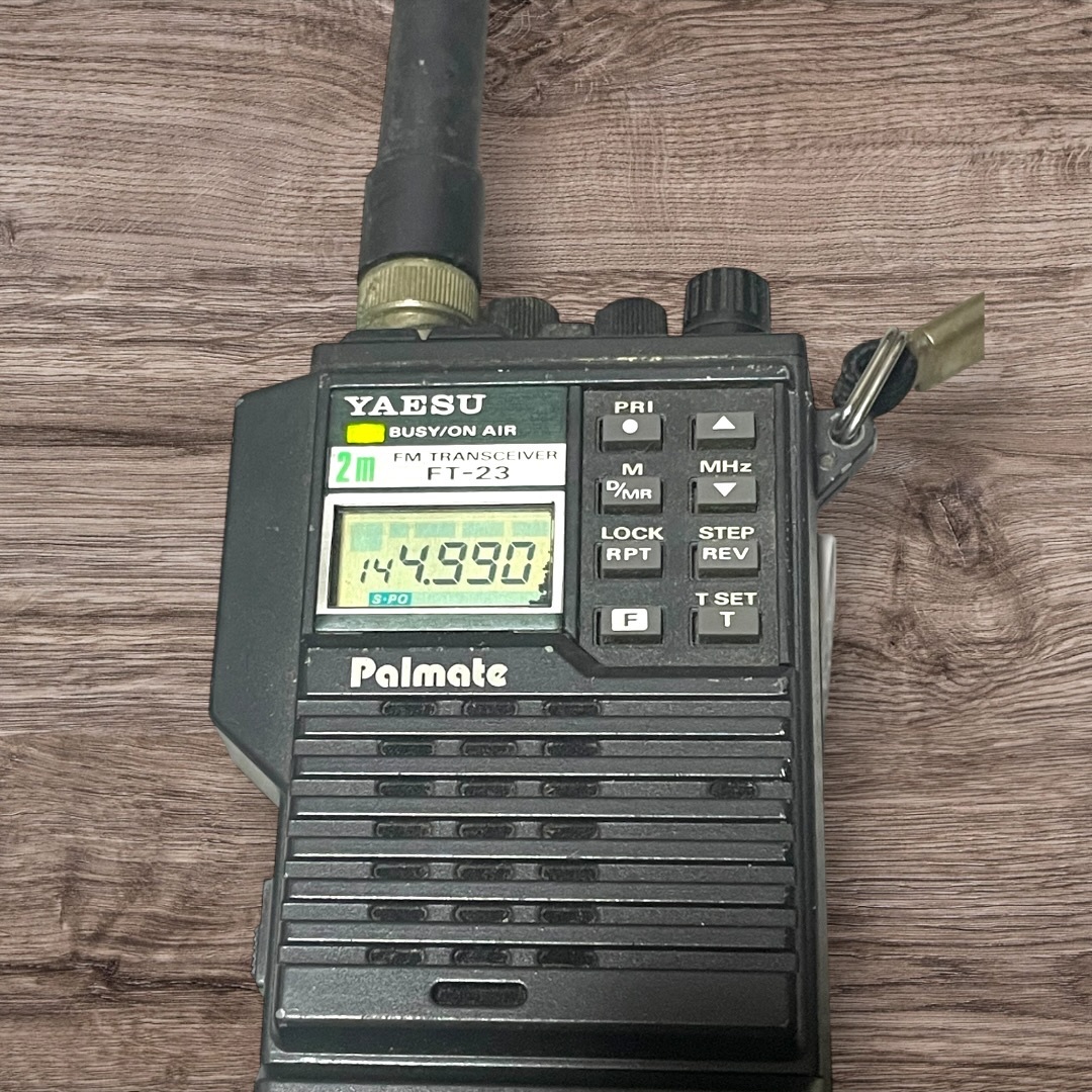 八重洲無線 YAESU FT-23 FM Palmate 144MHz アマチュア無線　TRANSCEIVER ２台