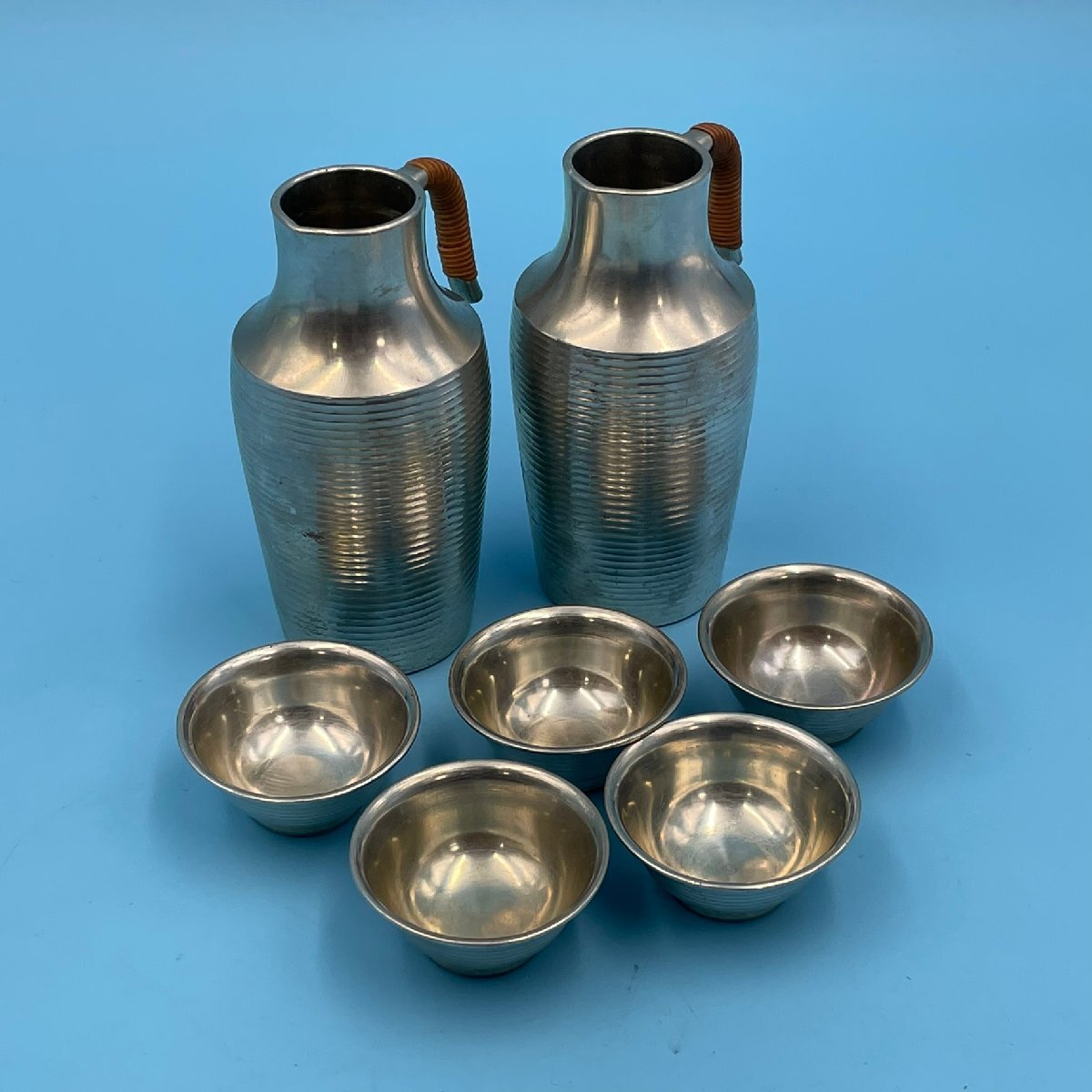 【22567Q160】酒器 本錫印 セット 徳利 お猪口 金属 古道具 レトロ ヴィンテージ インテリア コレクション アンティーク調 食器 現状品