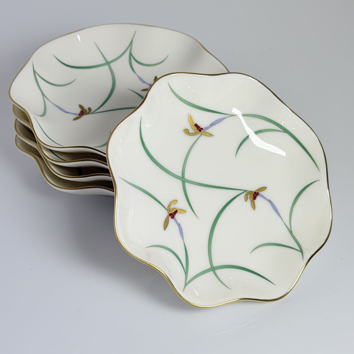 SY311◆香蘭社 フリル 陶器 平皿 小皿 5客 セット 花 皿 中鉢 鉢皿 陶器 和食器 花絵 食器 陶磁器 陶磁器 プレート 金彩 金縁 花柄