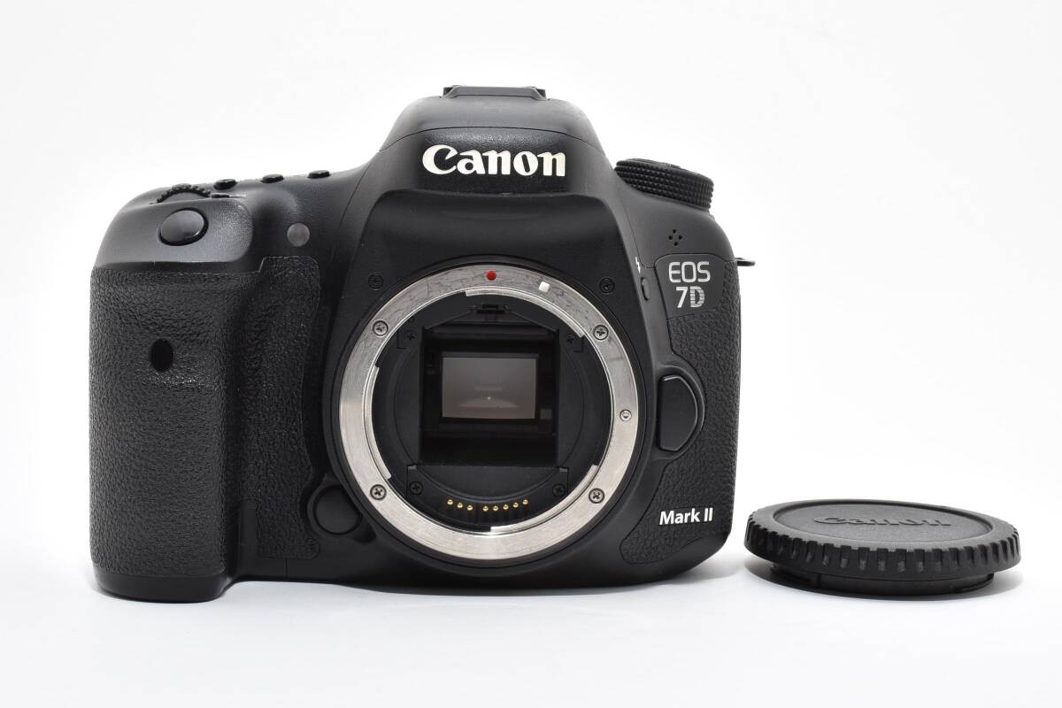 キャノン Canon EOS 7D Mark II デジタル一眼レフ #M12583