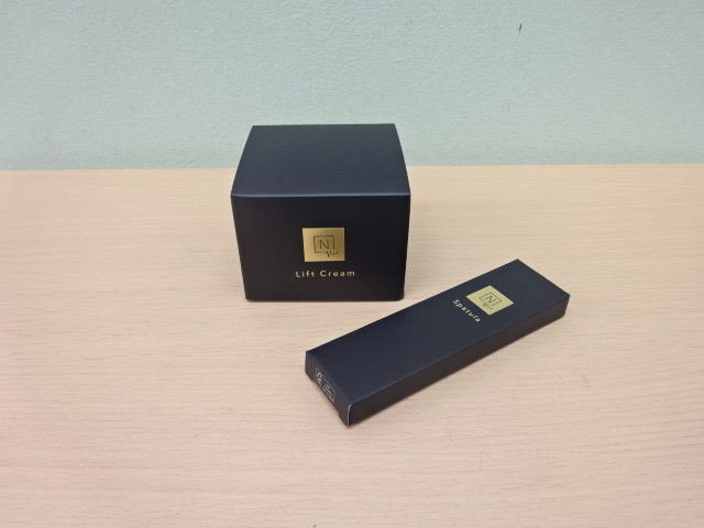 【＃17874～】Nオーガニック Vie ヒアルアップリフトクリーム47g　＆　リフトアップスパチェラ　2点セット！！