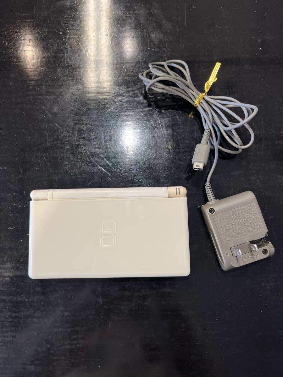 Nintendo ニンテンドー DS Lite USG-001 ホワイト　通電確認済