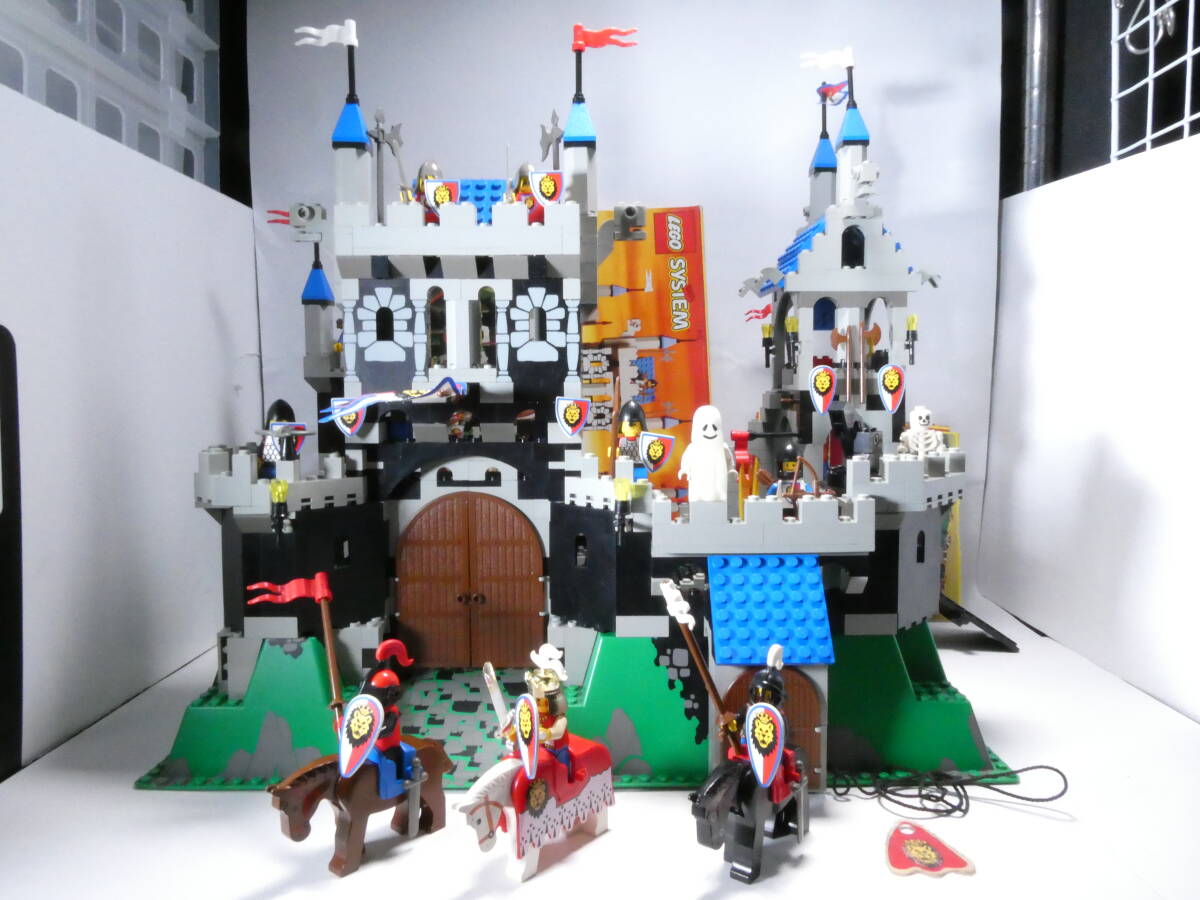 LEGO レゴ 6090 ロイヤルキング城 Royal Knight's Castle 1995年