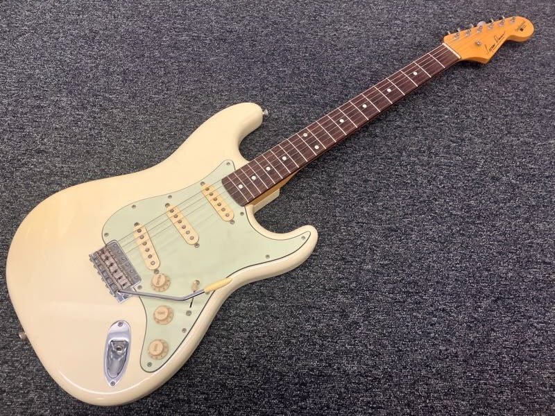 ◆Seymour Duncan Traditional series Stratocaster type DS◆ セイモア ダンカン ストラトキャスター タイプ　ソフトケース付属♪中古