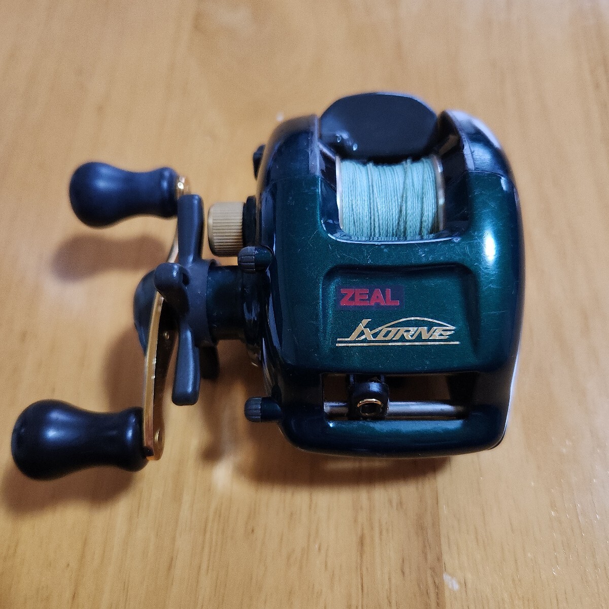 ズイール　イクシオーネ　グリーン　 ベイトリール