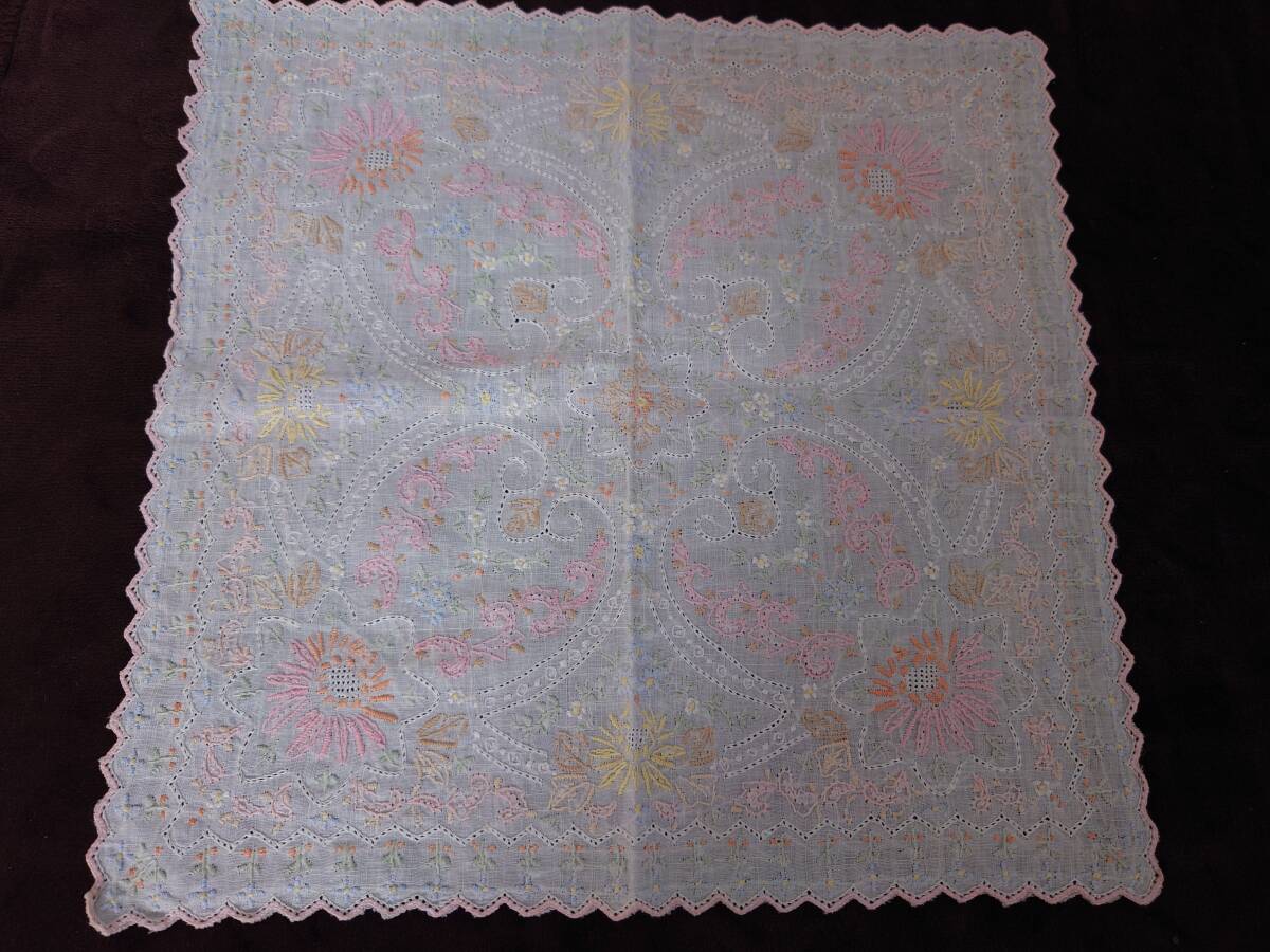 き　汕頭　スワトウ　手刺繍ハンカチ
