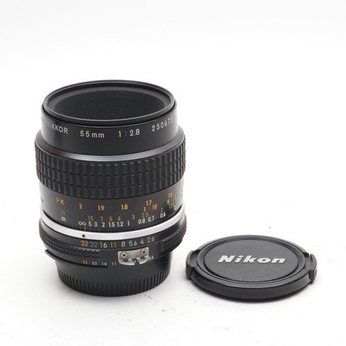 Nikon Ai-s Micro-NIKKOR 55mm F2.8 〔NIKON F マウント〕
