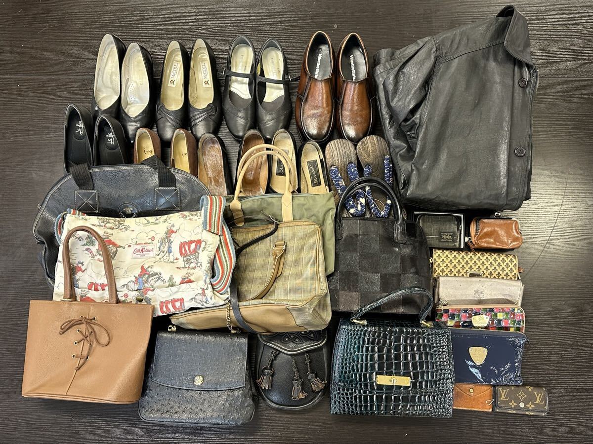 【2Y96】1円スタート LOUIS VUITTON L BISONTE ATAO GLEEMAN 他 まとめて25点以上 ハンド バッグ 財布 キーケース レザー ジャケット 靴