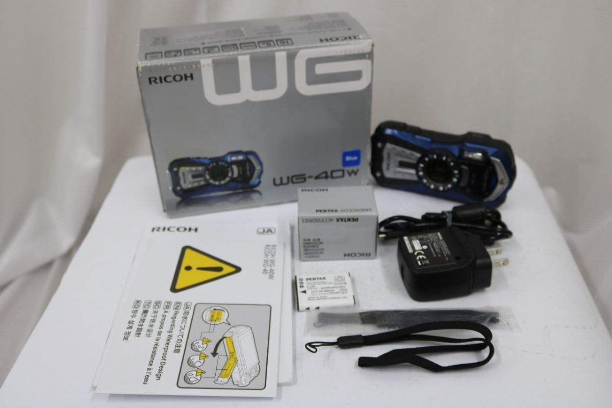 【返品保証】 【元箱付き】ペンタックス Pentax WG-40W ブルー 5x 付属品多数 コンパクトデジタルカメラ e9651