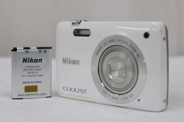 【返品保証】 ニコン Nikon COOLPIX S4300 6x ホワイト バッテリー付き コンパクトデジタルカメラ e9404