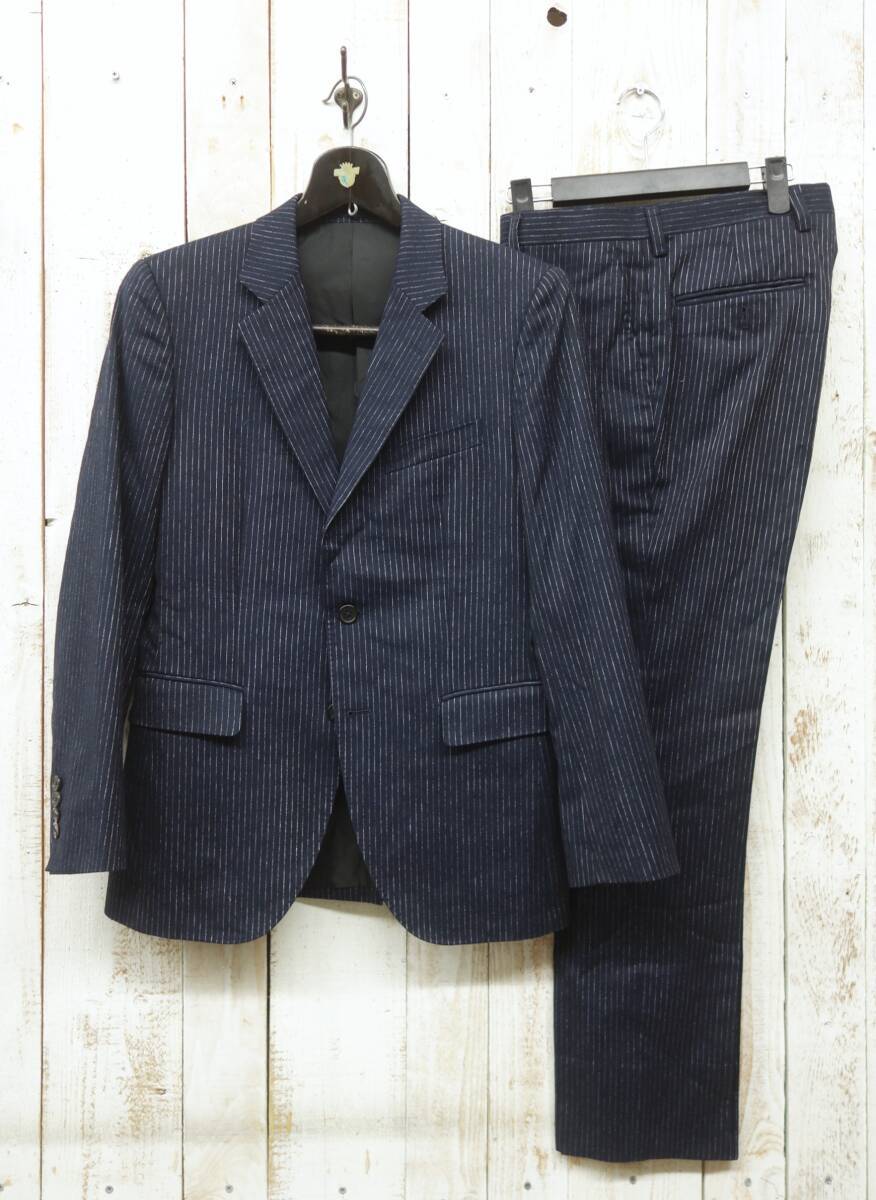 メンズスーツ　秋冬向け　 ＊EPOCA UOMO　エポカウォモ 46 ＊シングル2ボタン　 紺系　ストライプ　 ＊裏地　総裏　センターベント　