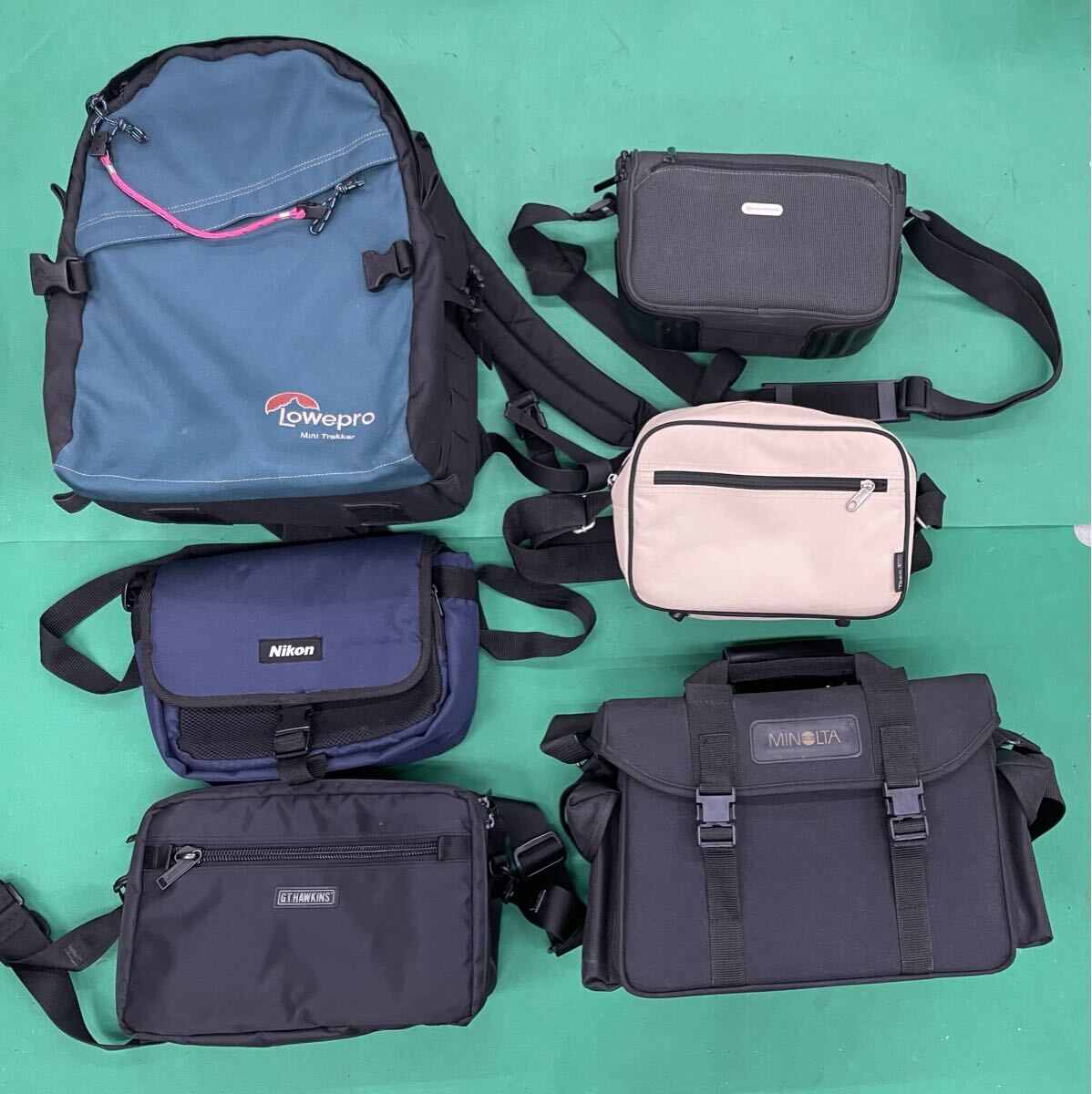 (C11）Nikon Lowepro などカメラバッグ カメラボックス ショルダーバッグ 手持ち 斜めがけ 撮影用 アウトドア カメラアクセサリー 