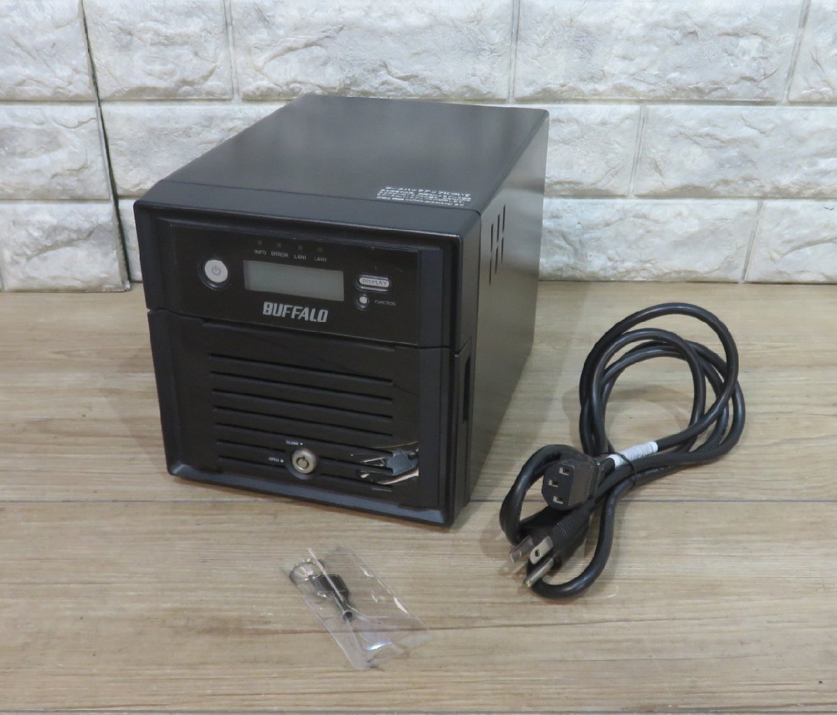 ★≪ジャンク品≫TeraStation TS5200DN 中身無[t26032625]