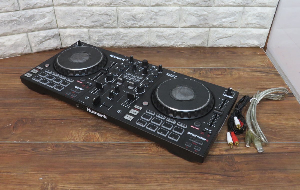 ★≪中古品≫Numark Mixtrack Platinum FX[t26033023]