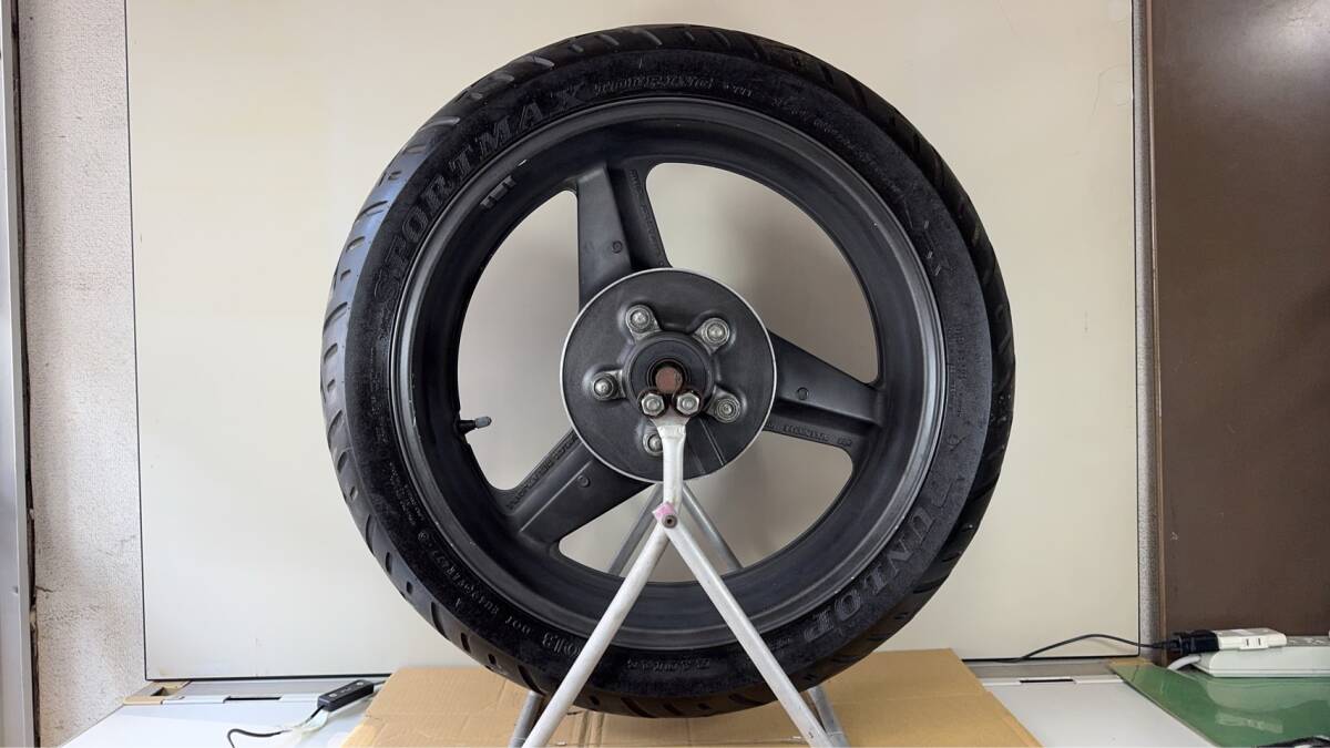 CB1000SF ビッグワン SC30 純正用リアホイール 18×5.50 検索：ENKEI エンケイ VTR1000F CB1300SF CBR1100XX.X-4 CB400SF SC36