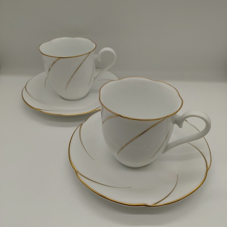  HOYA CHINA ホヤ チャイナ ホワイトシャドウ カップ ＆ ソーサ 各2客セット (11531)