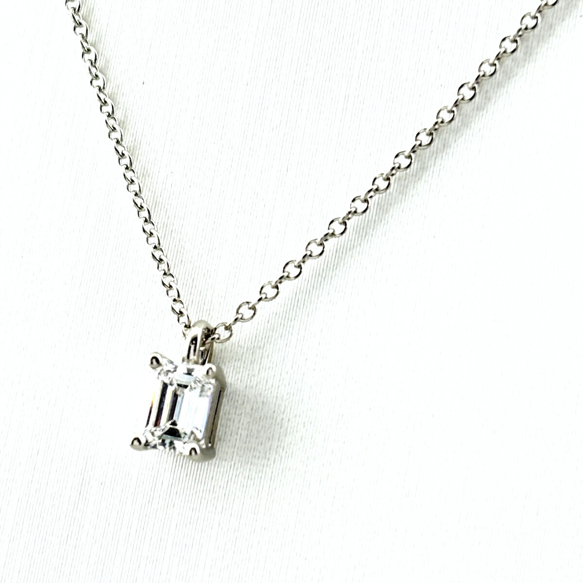 ティファニー TIFFANY&Co. ソリティア ネックレス プラチナ ダイヤモンド ペンダント ソリテール ネックレス Pt950 レディース 【中古】