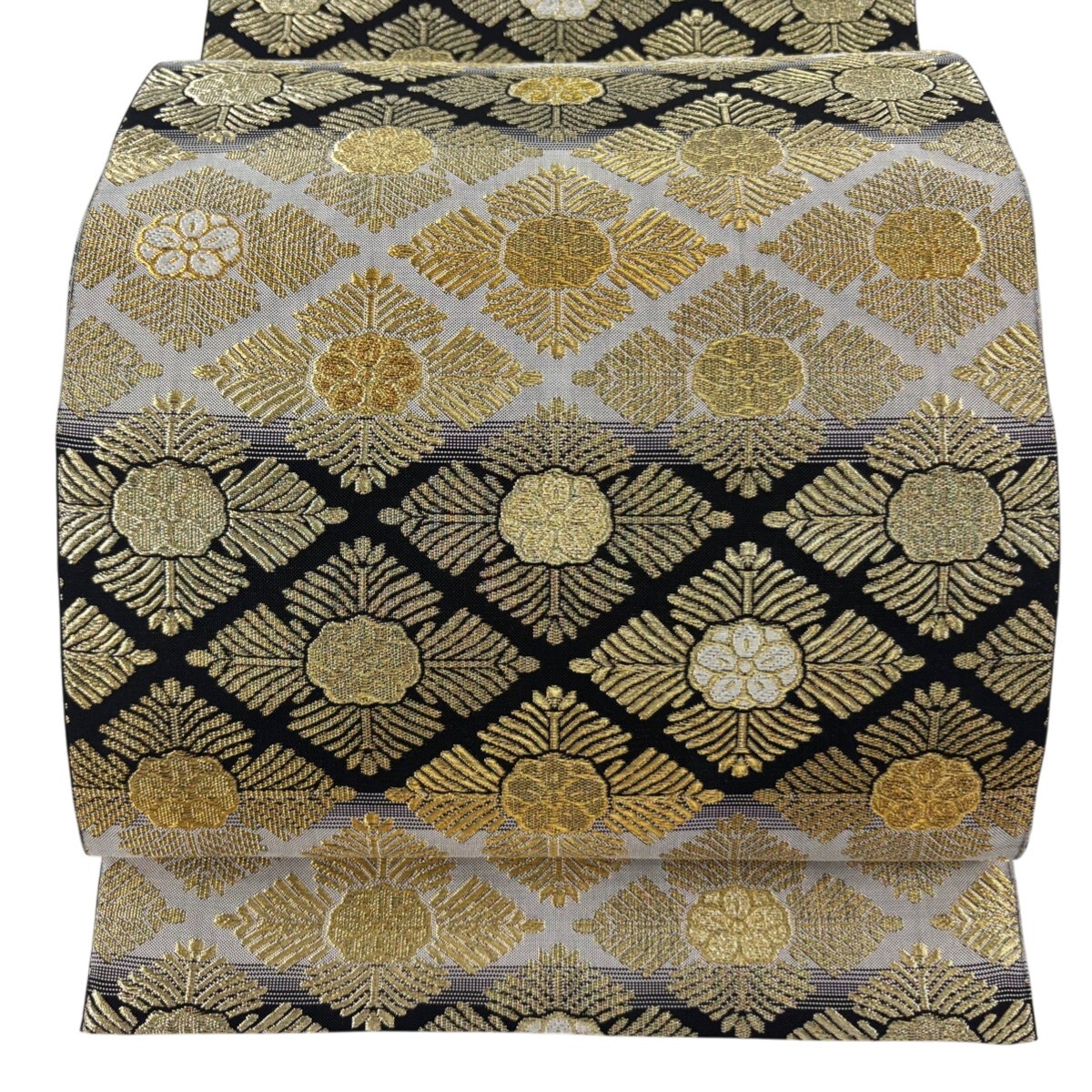 【美品】 袋帯 秀品 全通本金本袋 若松華菱紋 金糸 箔 黒 全通 正絹 【中古】