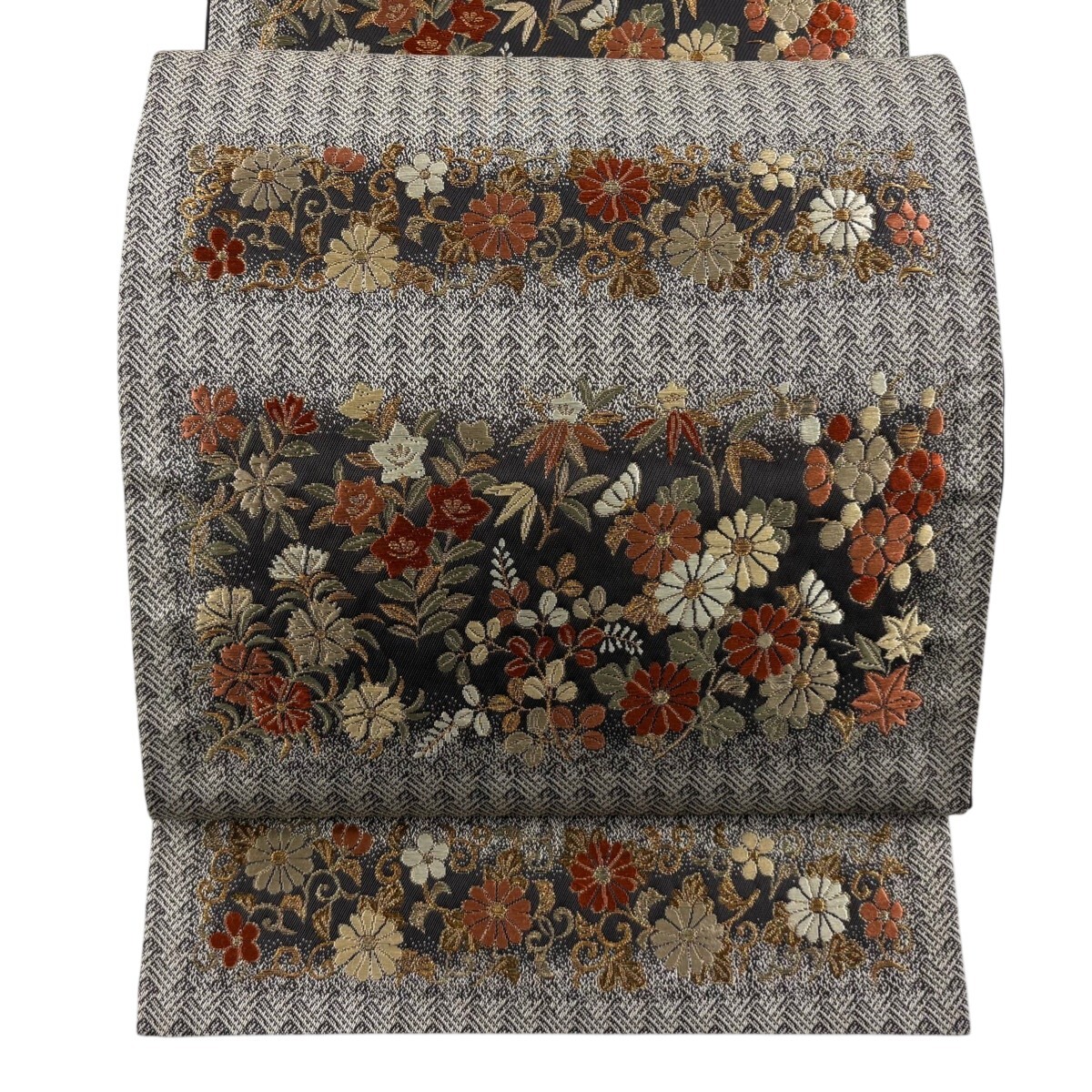 袋帯 秀品 秋草 菊唐草 金糸 箔 灰茶 六通 正絹 【中古】