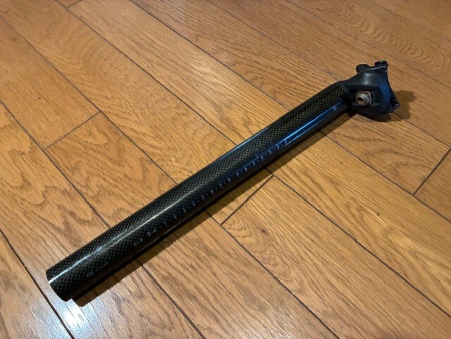 カーボンシートポスト　31.6㎜　340㎜