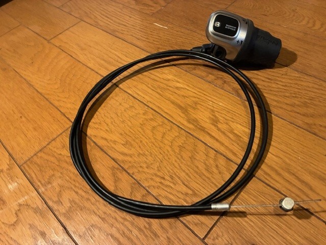 シマノ　Nexus　SL-8S20　右のみ
