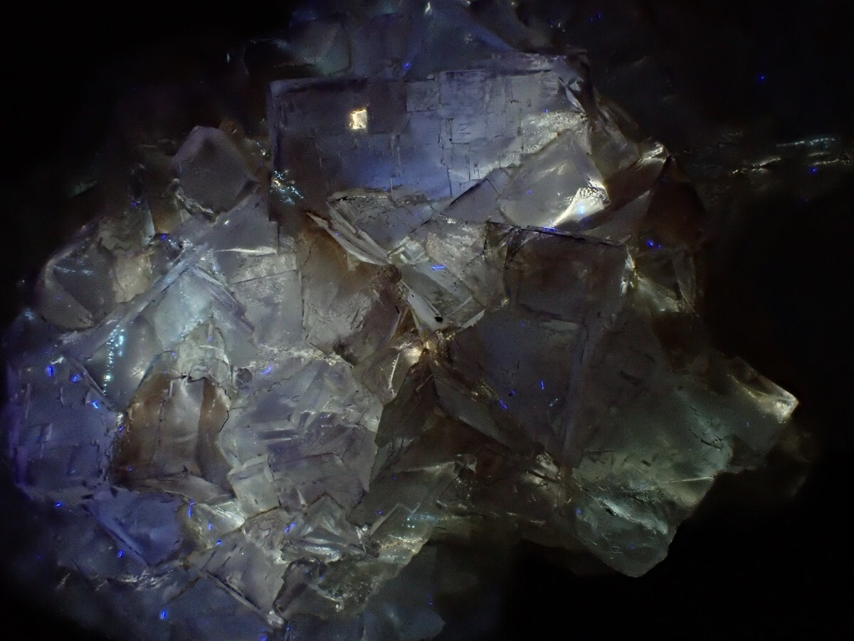 チアパス産　オイルインフローライト　石油入り蛍石 原石 標本 鉱物　メキシコ