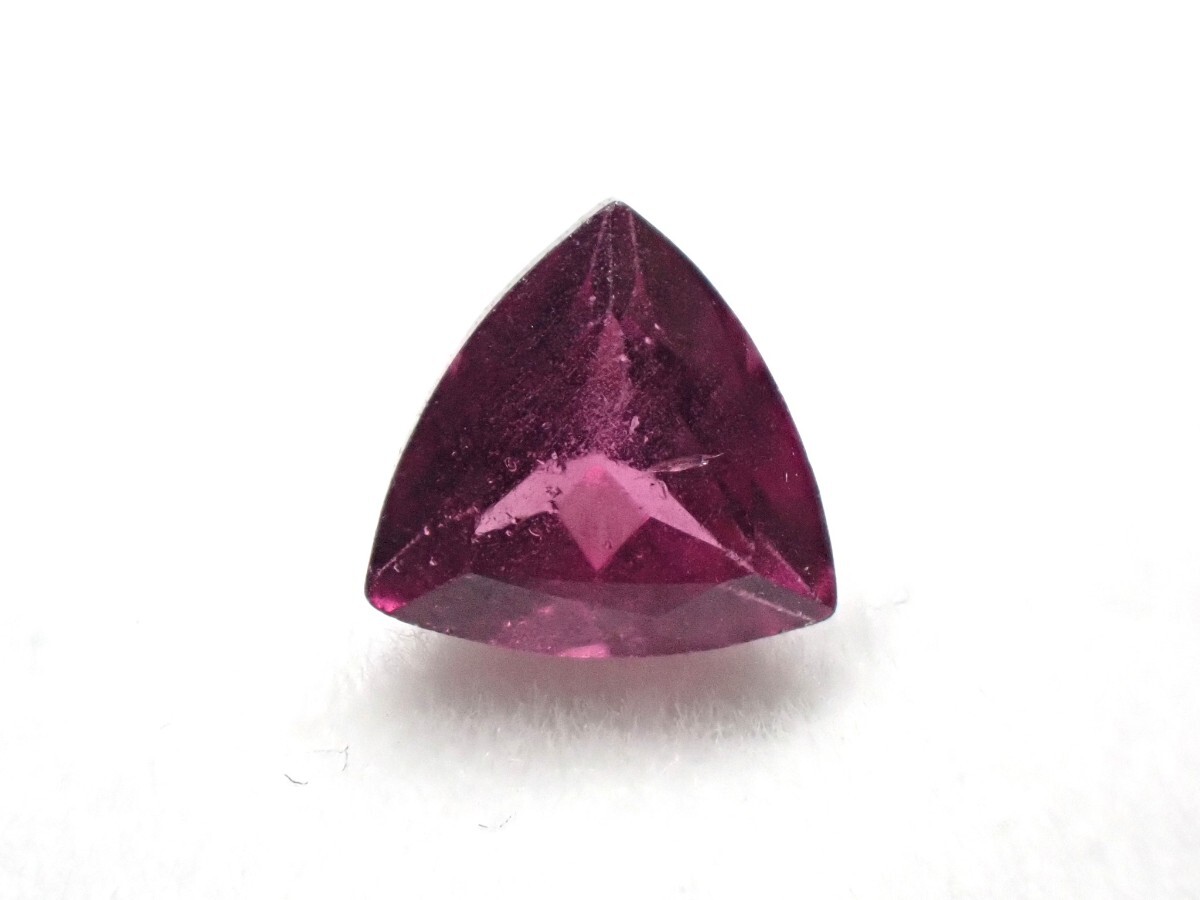 ブラジル産　ロードライトガーネット　柘榴石　ルース　天然石