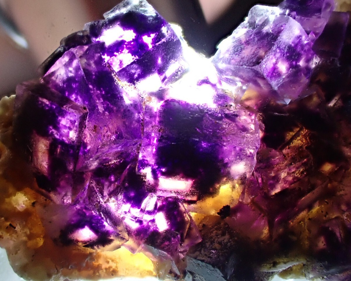 内モンゴル産 フローライト 蛍石 原石 標本　鉱物