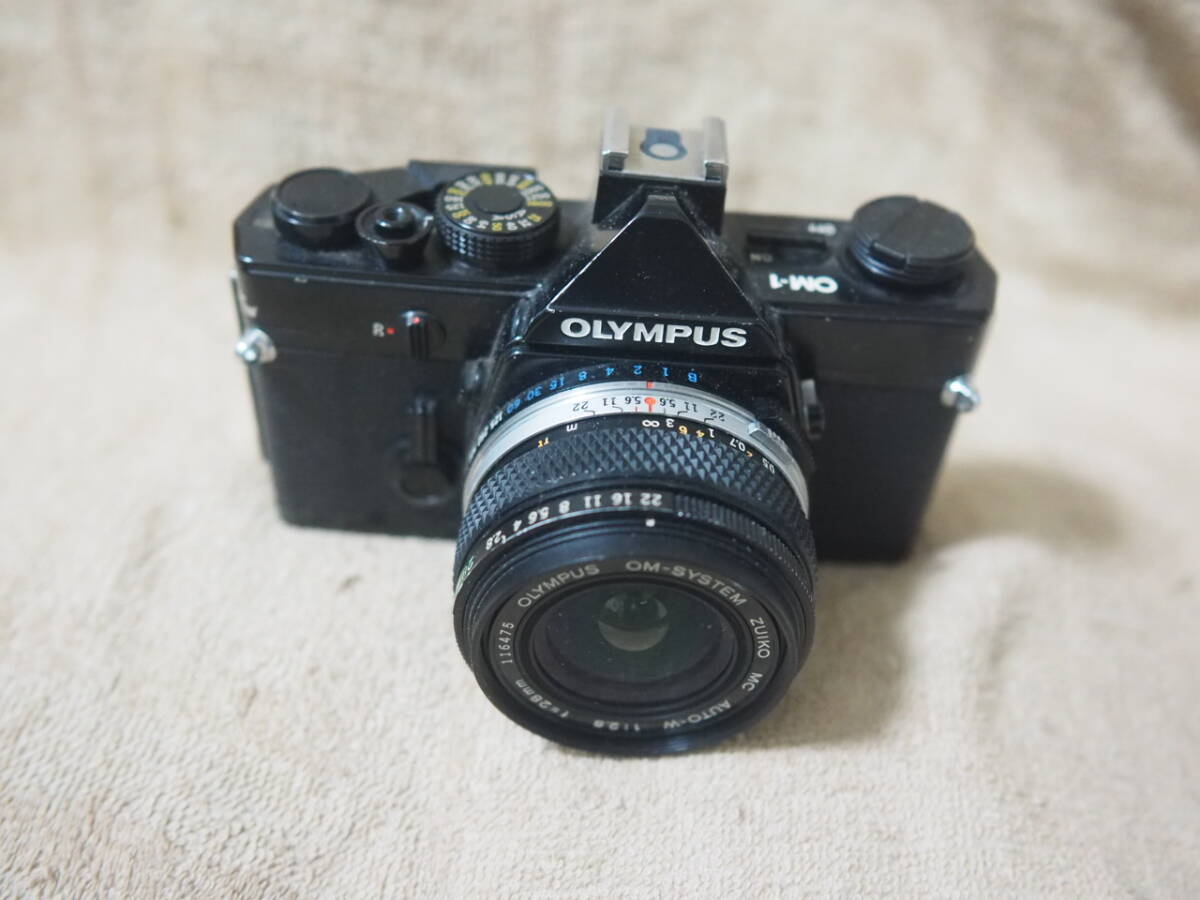 オリンパス フィルムカメラ OM-1 ブラック + 28mm 1:2.8