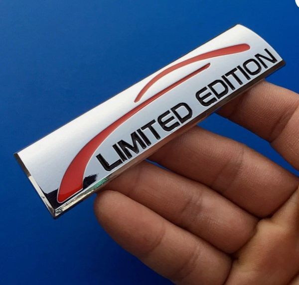■汎用品◆LIMITED EDITION リミテッド・エディション３Dメタル エンブレム ステッカー/シルバー×赤◆トヨタ 日産 三菱 ホンダ旧車