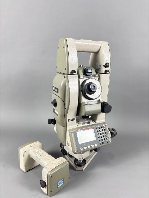 Nikon / ニコン トータルステーション? GF-212 測量機器 ※充電器欠品 ※現状渡し