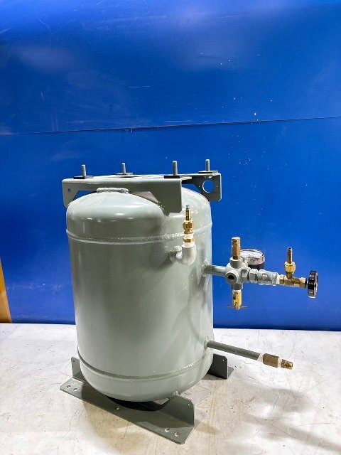 メーカー、容量不明 サブタンク 空気タンク ※佐川着払い発送