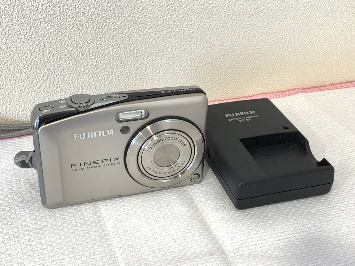 ★☆ FUJIFILM フジフィルム FINEPIX F50fd ファインピクス コンパクトデジタルカメラ ☆★