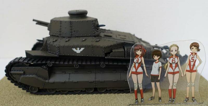 八九式中戦車甲型(アヒルさんチーム・本戦仕様)　ガールズ&パンツァー　完成品　展示ケース付き