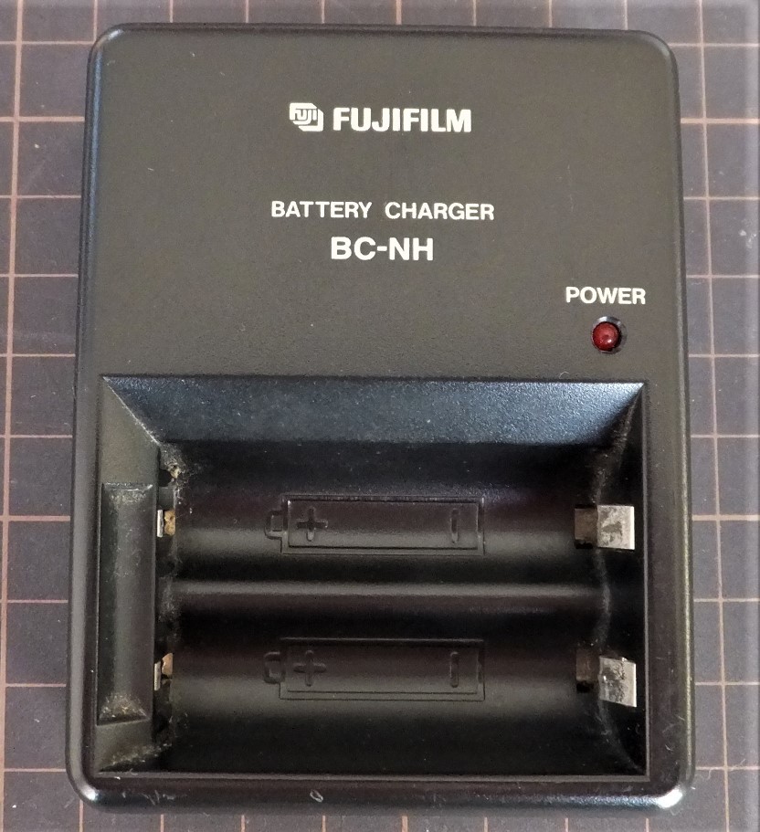 期間限定 富士フィルム 充電器 BC-NH FUJIFILM BATTERY CHARGER バッテリー チャージャー 単三電池　ニカド　Ni-Cd