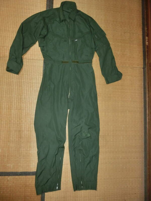 希少　ビンテージ　航空自衛隊　ツナギ フライトスーツ 本物　深緑　ダークグリーン　夏用　約650ｇ前後　リペアあり　2号A　95年