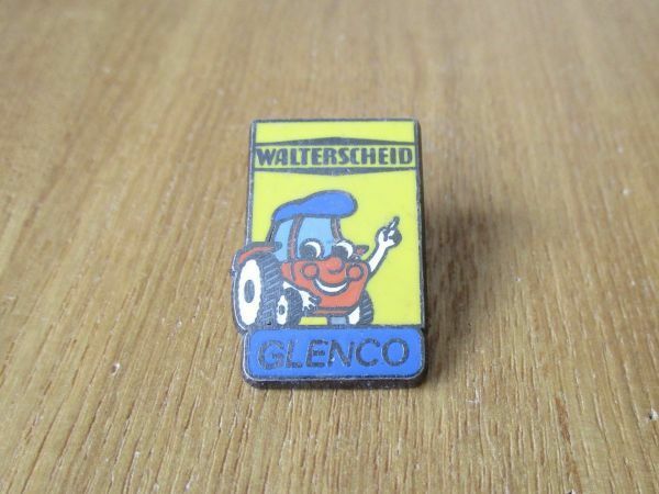 古いピンバッジ：GLENCO トラクター 車 ピンズQ