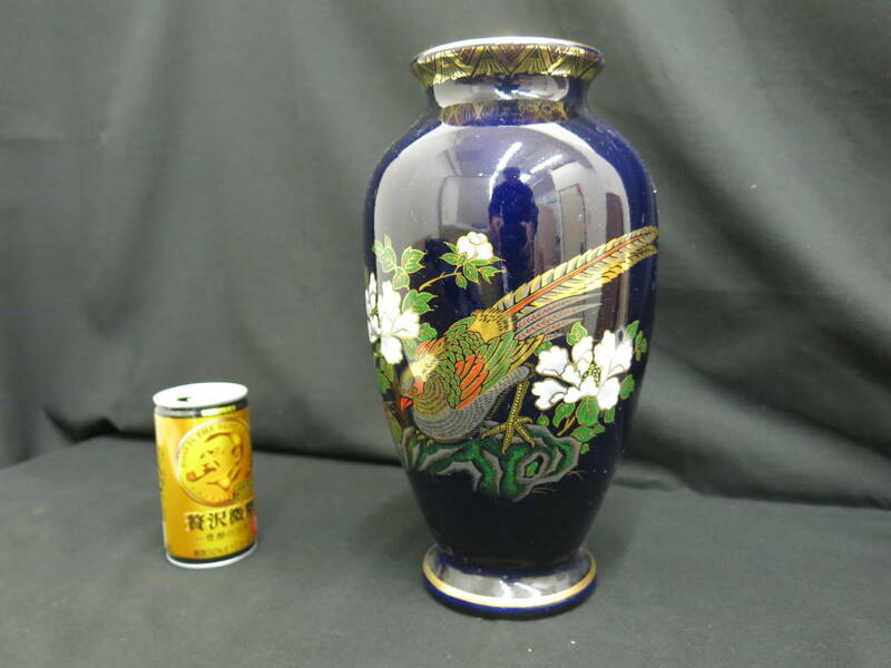 花瓶 花器 花入 置物　花びん 花鳥図 　金彩縁　陶器 陶芸 工芸品