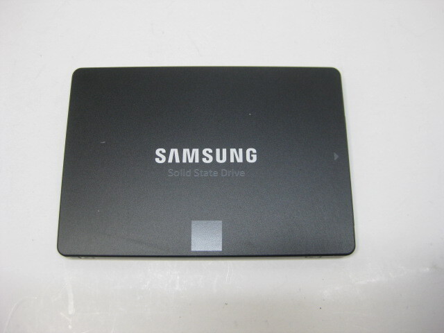 Samsung MZ-76E2T0 860 EVO 2TB SSD 2.5インチ