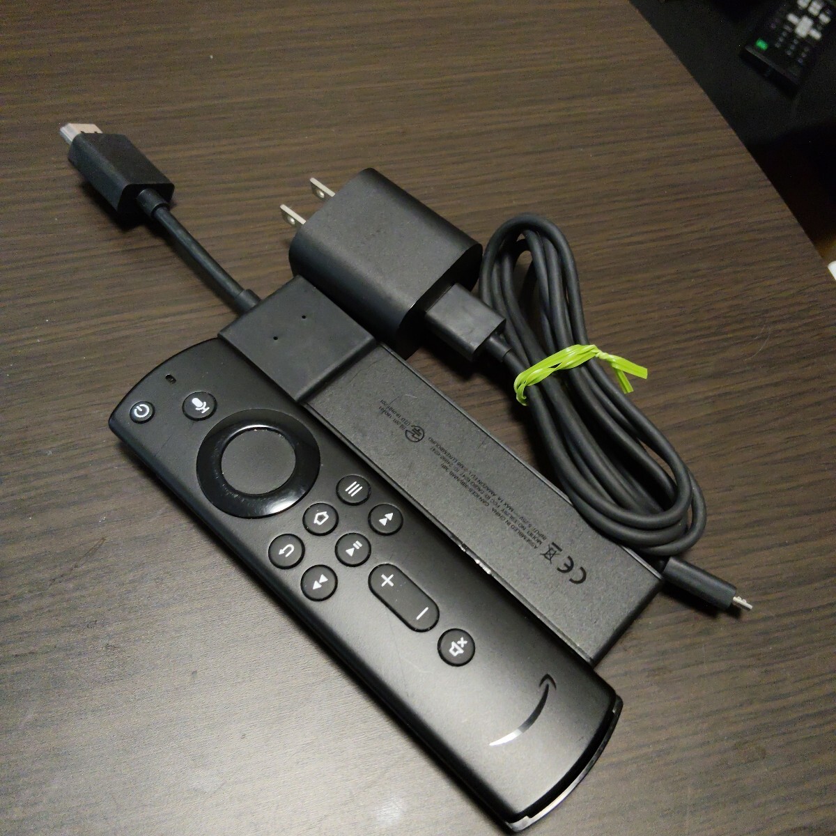 Amazon Fire TV Stick 4K Alexa対応リモコン付き ファイヤースティック E9L29Y
