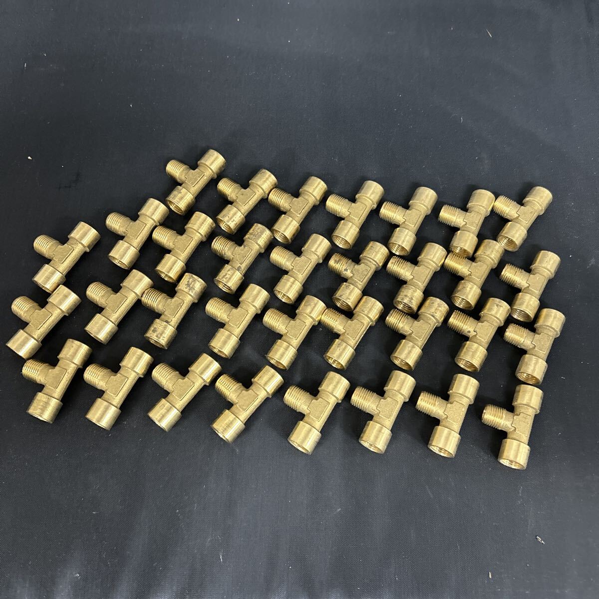 真鍮製 T型継手 1/8PF 黄銅 33個セット 配管部品 エア配管