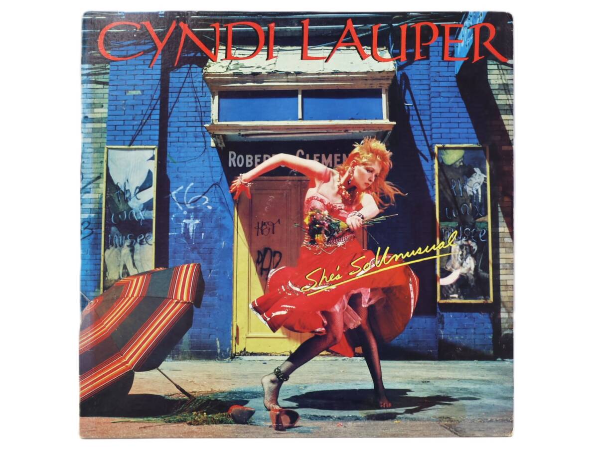 ★回0339 CYNDI LAUPER シンディ・ローパー/She's So Unusual シーズ・ソー・アンユージュアル レコード LP盤 アナログ盤 同梱可 32509081